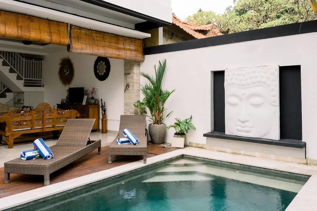Taman Bali A&R Seminyak Βίλα