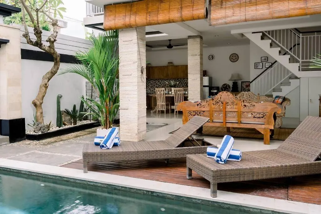 Taman Bali A&R Seminyak Βίλα