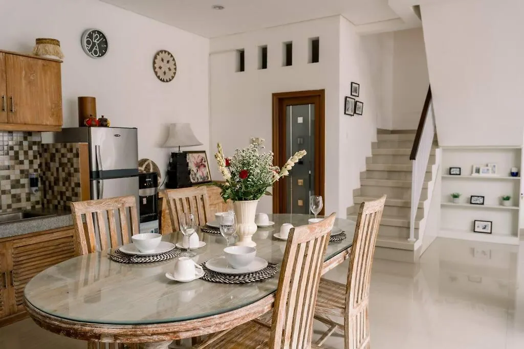 Taman Bali A&R Seminyak Βίλα Ινδονησία